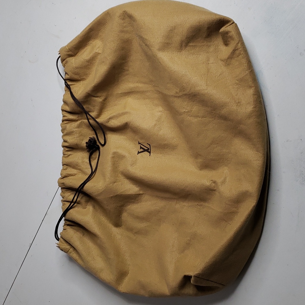 Louis Vuitton Large Drawstring Dust Bag Logo Neutral Soft Luxury Tan - Picture 2 of 11